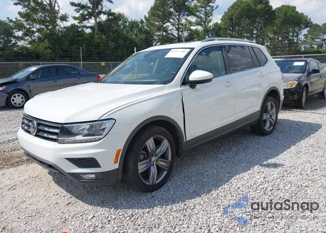 2020 Volkswagen Tiguan 2.0T Se/2.0T Se R-Line Black/2.0T Sel z USA, uszkodzony, nr VIN 3VV3B7AX7LM142814